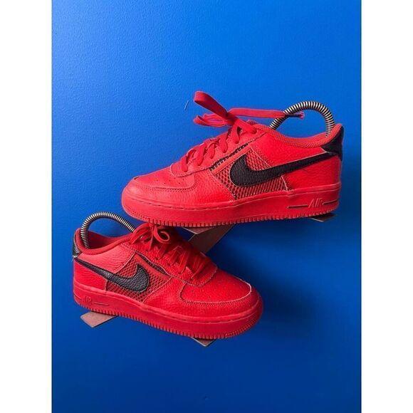 NIKE GOPKT AIR FORCE 1 men size 4Y DH9596-600 - Picture 1 of 7
